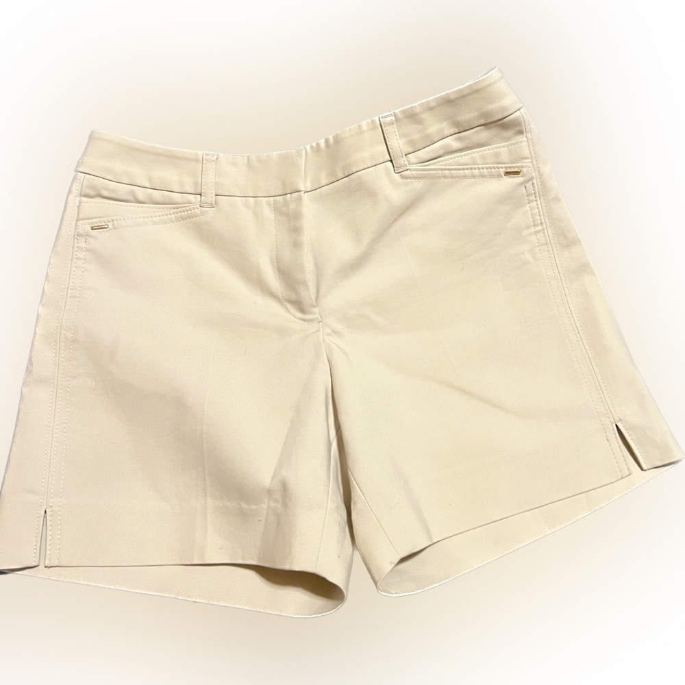 White House Black Market Chino Dress shorts ✨